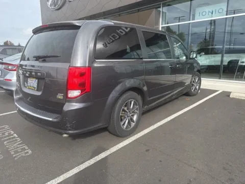 Photos of 2017 Dodge Grand Caravan SXT for sale in Longview, WA at Ford Longview