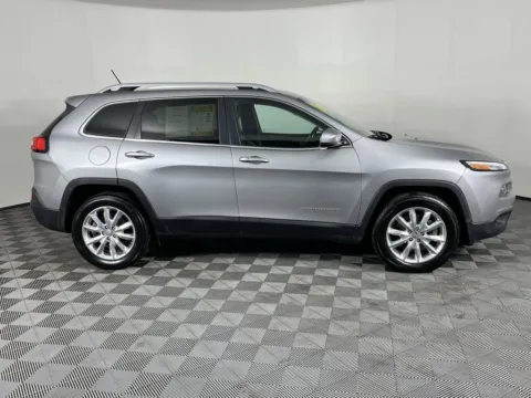 More photos of 2015 Jeep Cherokee Limited at Ford Longview, WA