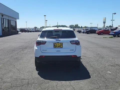 More photos of 2022 Jeep Compass Latitude at Ford Longview, WA