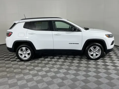 More photos of 2022 Jeep Compass Latitude at Ford Longview, WA