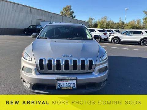 Photos of 2017 Jeep Cherokee Sport for sale in Longview, WA at Ford Longview