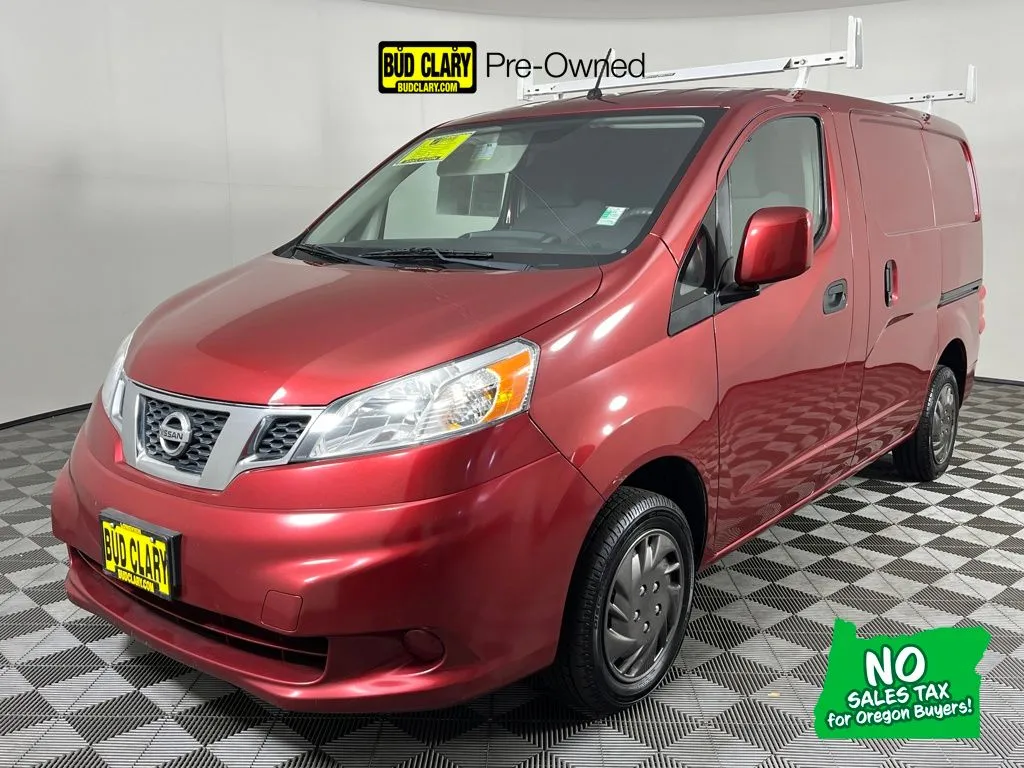 Red 2015 Nissan NV200 SV for sale in Longview, WA