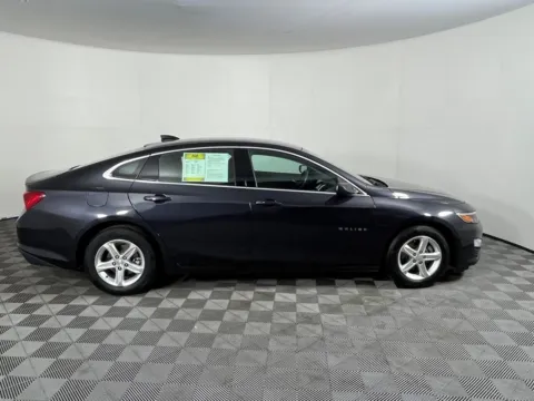 More photos of 2023 Chevrolet Malibu LT at Ford Longview, WA