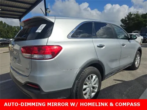 Photos of 2018 Kia Sorento L for sale in Jacksonville, FL at Gravity Autos Jacksonville