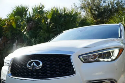 More photos of 2019 INFINITI QX60 LUXE at Gravity Autos Jacksonville, FL