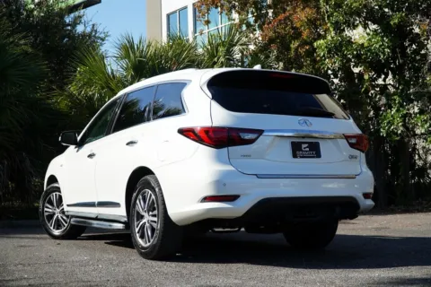 More photos of 2019 INFINITI QX60 LUXE at Gravity Autos Jacksonville, FL