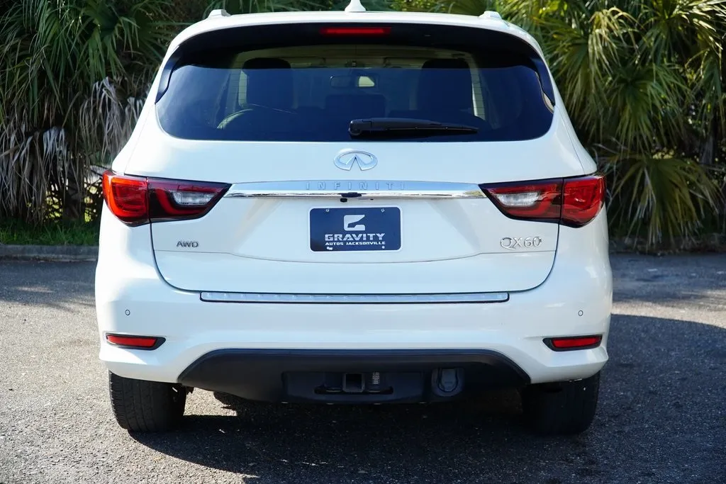2019 Infiniti QX60 Luxe photo 3