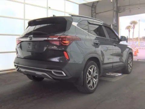 Photos of 2021 Kia Seltos S for sale in Jacksonville, FL at Gravity Autos Jacksonville