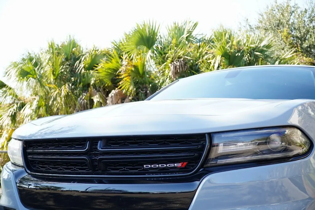2020 Dodge Charger SXT photo 2