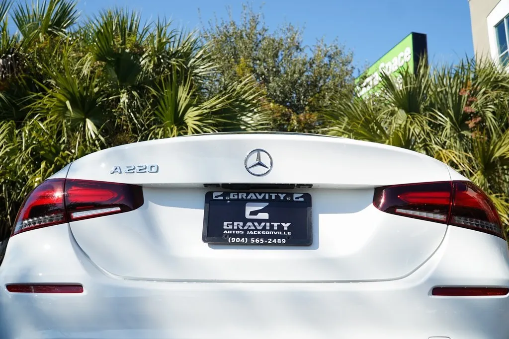 2021 Mercedes Benz A 220 photo 4