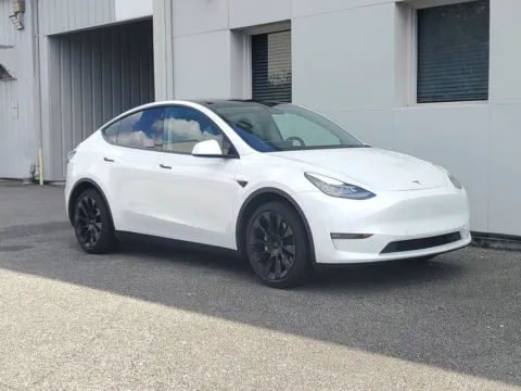More photos of 2021 Tesla Model Y Long Range at Gravity Autos Jacksonville, FL