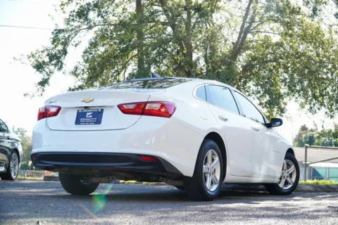 More photos of 2022 Chevrolet Malibu LS at Gravity Autos Jacksonville, FL