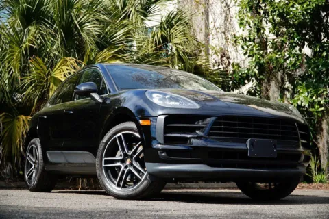 Photos of 2020 Porsche Macan S for sale in Jacksonville, FL at Gravity Autos Jacksonville