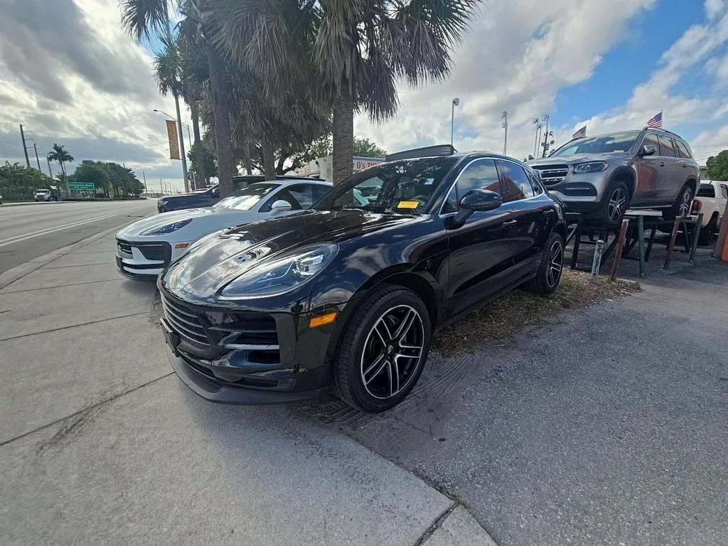 2020 Porsche Macan S's photo