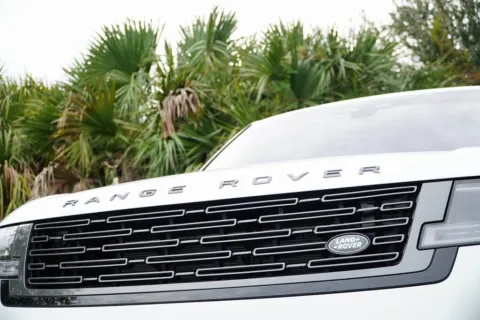 More photos of 2023 Land Rover Range Rover SE at Gravity Autos Jacksonville, FL