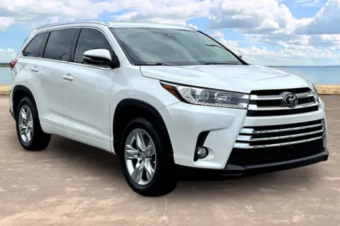 Another view of 2017 Toyota Highlander Limited for sale in Jacksonville, FL at Gravity Autos Jacksonville
