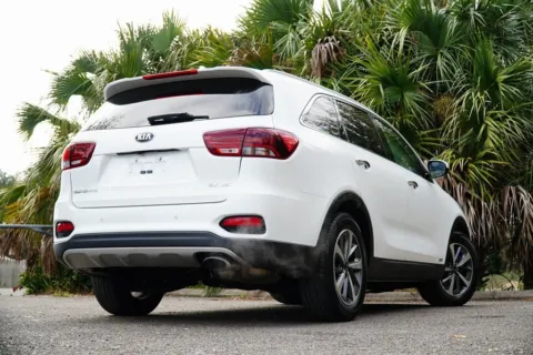 More photos of 2019 Kia Sorento EX at Gravity Autos Jacksonville, FL