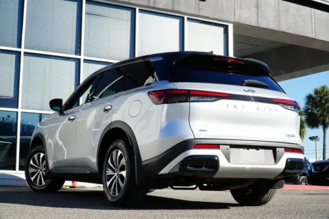 More photos of 2023 INFINITI QX60 PURE at Gravity Autos Jacksonville, FL