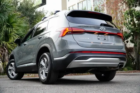 More photos of 2022 Hyundai Santa Fe SEL at Gravity Autos Jacksonville, FL