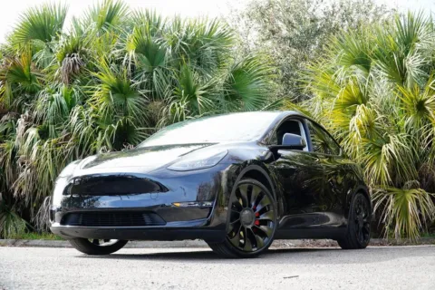 Photos of 2023 Tesla Model Y Performance for sale in Jacksonville, FL at Gravity Autos Jacksonville