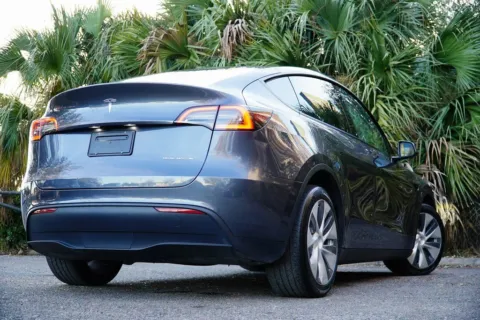 More photos of 2023 Tesla Model Y Long Range at Gravity Autos Jacksonville, FL