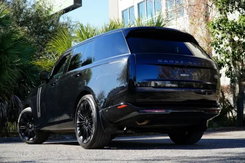 More photos of 2023 Land Rover Range Rover SE at Gravity Autos Jacksonville, FL