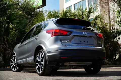 More photos of 2018 Nissan Rogue Sport SL at Gravity Autos Jacksonville, FL