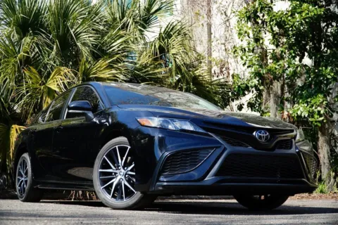 Photos of 2023 Toyota Camry SE for sale in Jacksonville, FL at Gravity Autos Jacksonville