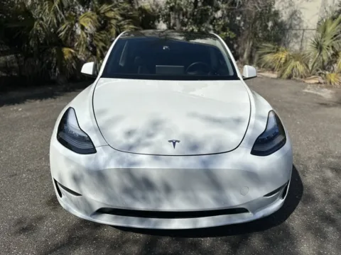 More photos of 2022 Tesla Model Y Long Range at Gravity Autos Jacksonville, FL