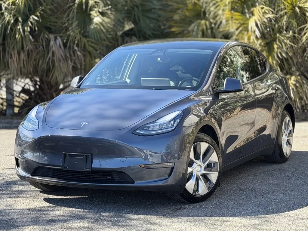 Blue 2021 Tesla Model Y Long Range for sale in Jacksonville, FL
