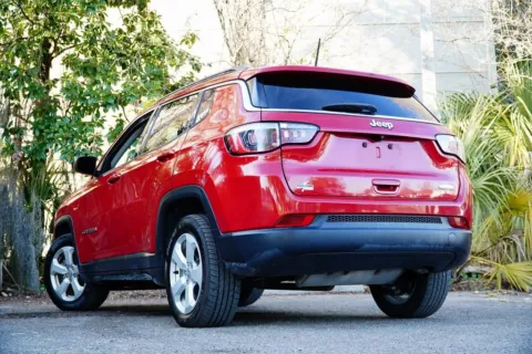 More photos of 2018 Jeep Compass Latitude at Gravity Autos Jacksonville, FL