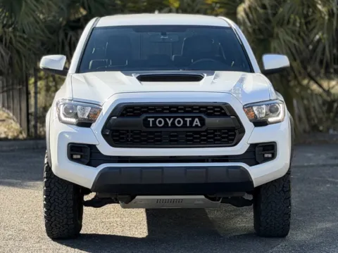More photos of 2017 Toyota Tacoma TRD Pro at Gravity Autos Jacksonville, FL
