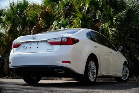 More photos of 2017 Lexus ES 350 at Gravity Autos Jacksonville, FL