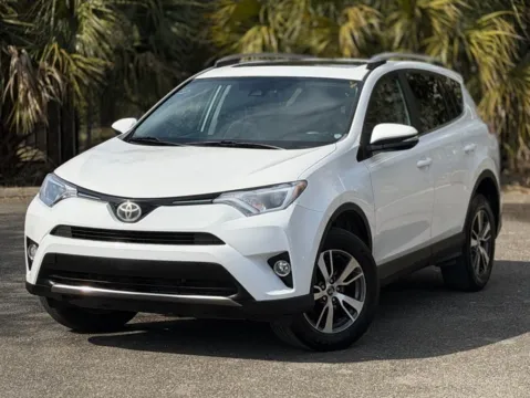 White 2018 Toyota RAV4 XLE for sale in Jacksonville, FL