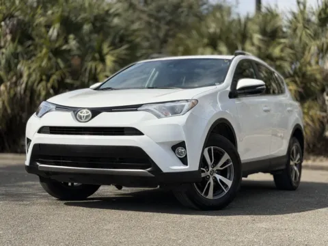 Photos of 2018 Toyota RAV4 XLE for sale in Jacksonville, FL at Gravity Autos Jacksonville