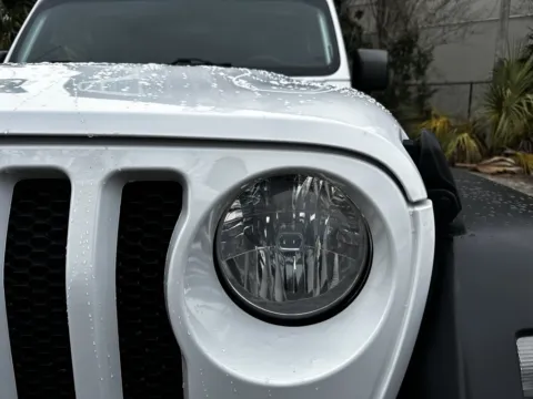 More photos of 2018 Jeep Wrangler Unlimited Sport S at Gravity Autos Jacksonville, FL