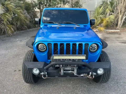 More photos of 2020 Jeep Gladiator Sport at Gravity Autos Jacksonville, FL