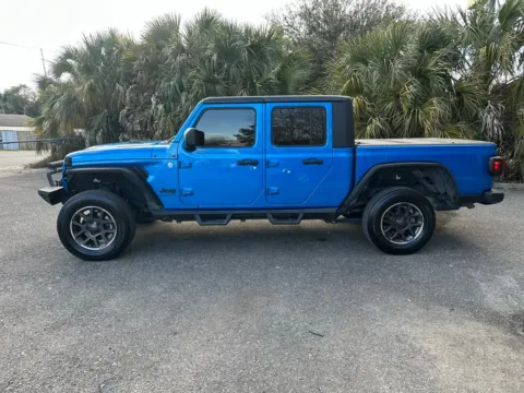 More photos of 2020 Jeep Gladiator Sport at Gravity Autos Jacksonville, FL