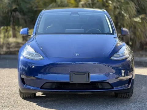 More photos of 2022 Tesla Model Y Long Range at Gravity Autos Jacksonville, FL