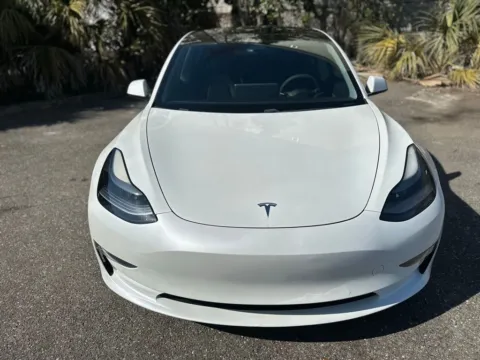 More photos of 2021 Tesla Model 3 Standard Range Plus at Gravity Autos Jacksonville, FL
