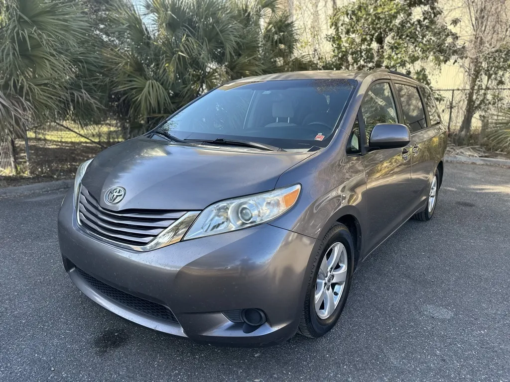 2015 Toyota Sienna