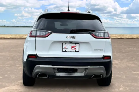 More photos of 2019 Jeep Cherokee Limited at Gravity Autos Jacksonville, FL