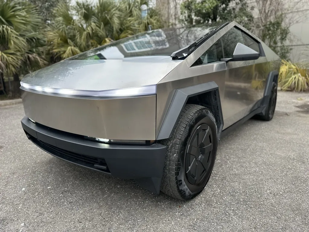 2024 Tesla Cybertruck
