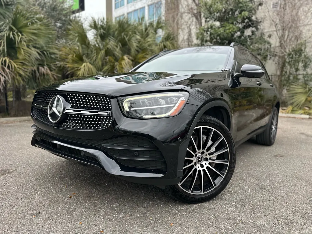 Black 2022 Mercedes-Benz GLC 300 for sale in Jacksonville, FL