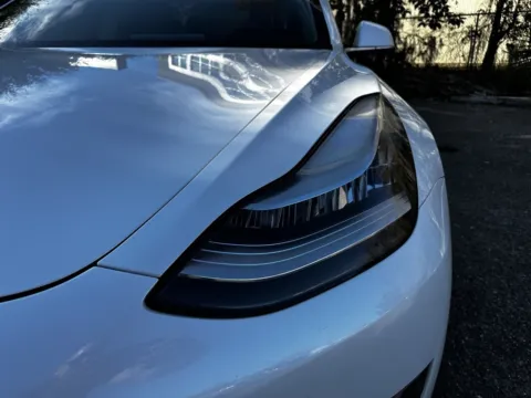 More photos of 2020 Tesla Model 3 Standard Range Plus at Gravity Autos Jacksonville, FL