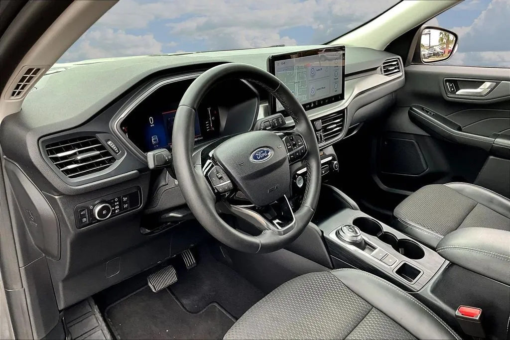 2023 Ford Escape PHEV - Photo 16