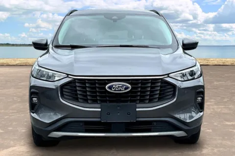 Photos of 2023 Ford Escape Plug-In Hybrid for sale in Jacksonville, FL at Gravity Autos Jacksonville