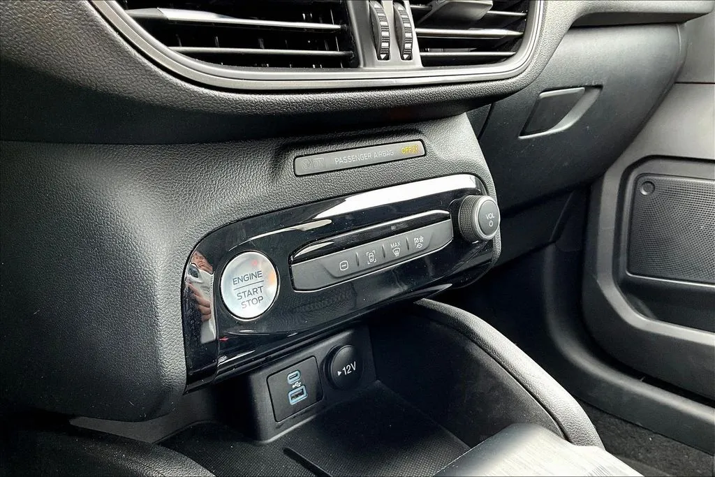 2023 Ford Escape PHEV - Photo 15