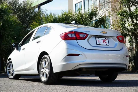 More photos of 2018 Chevrolet Cruze LT at Gravity Autos Jacksonville, FL