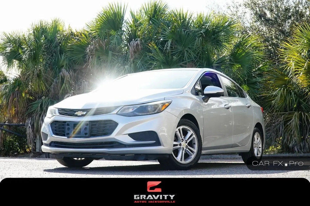 Silver 2018 Chevrolet Cruze LT for sale in Jacksonville, FL